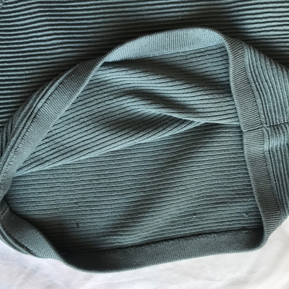 Aritzia Babaton teal blue ribbed knit tank size S - Picture 5 of 8